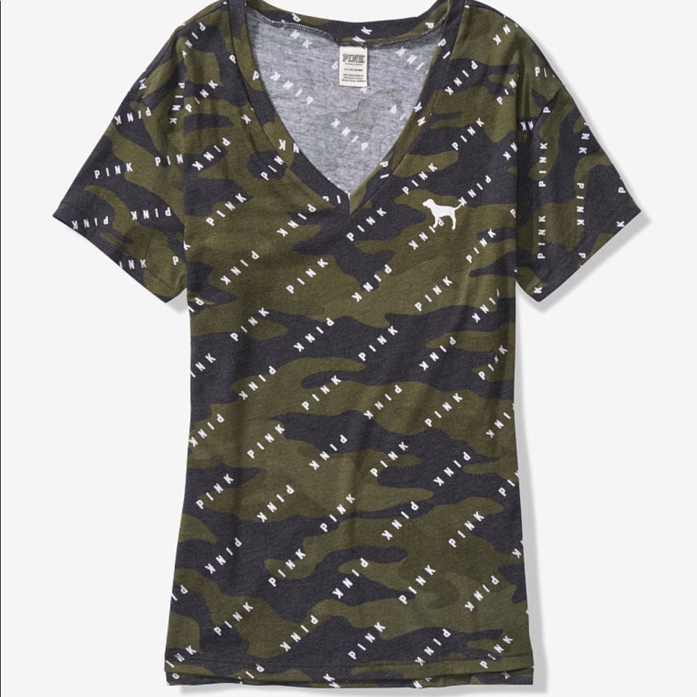 Camo v neck😍😍